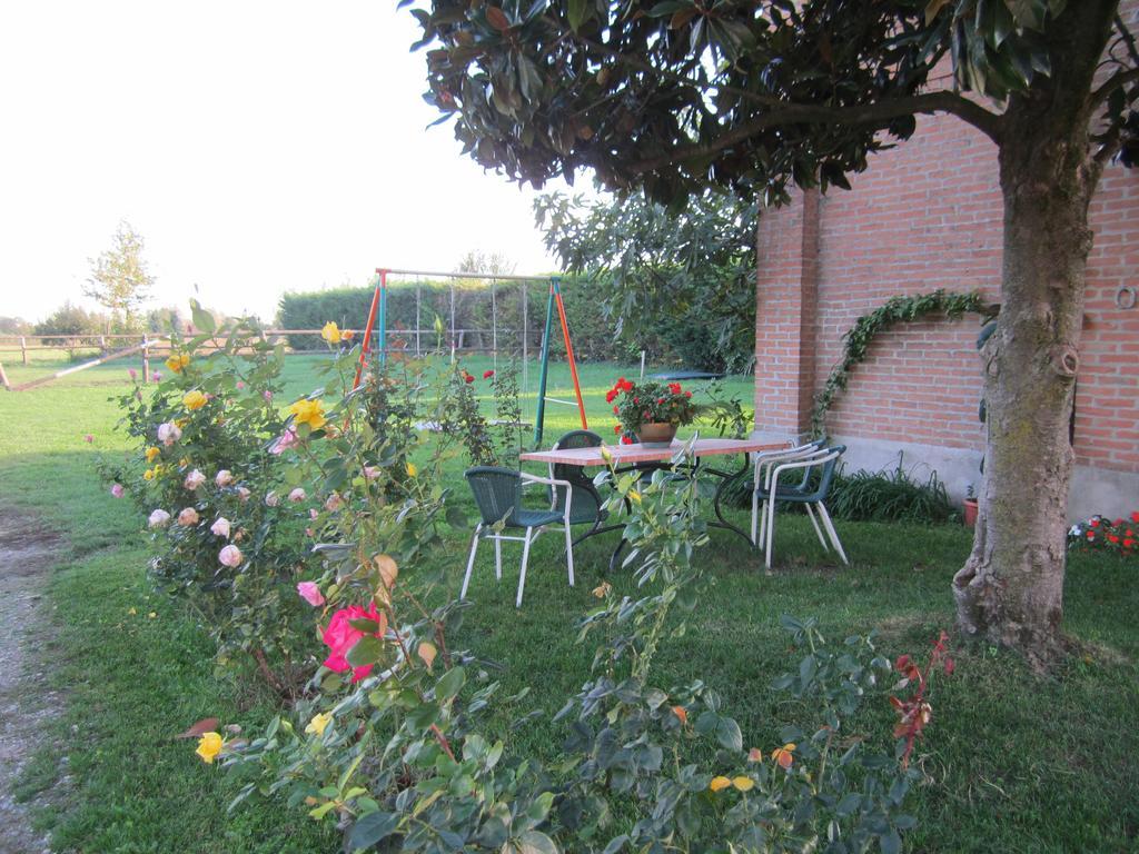 Agriturismo Loghino Caselle San Giorgio di Mantova Kültér fotó